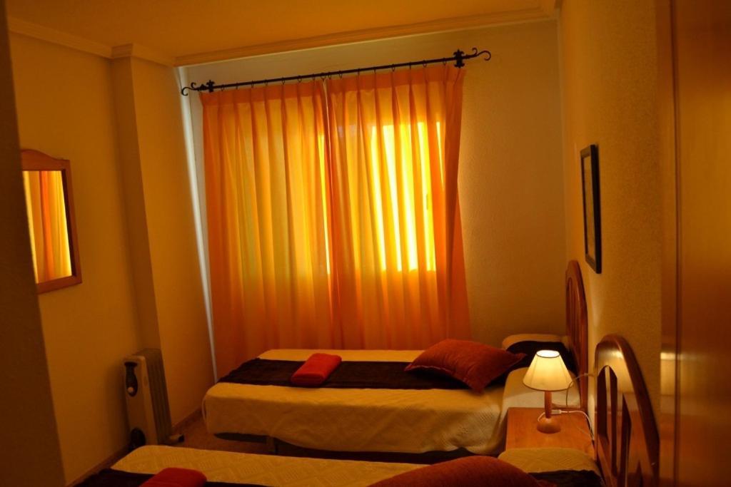 Apartamentos Turisticos Puerto Tomas Maestre La Manga del Mar Menor Oda fotoğraf