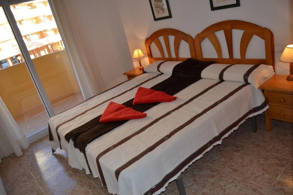 Apartamentos Turisticos Puerto Tomas Maestre La Manga del Mar Menor Oda fotoğraf