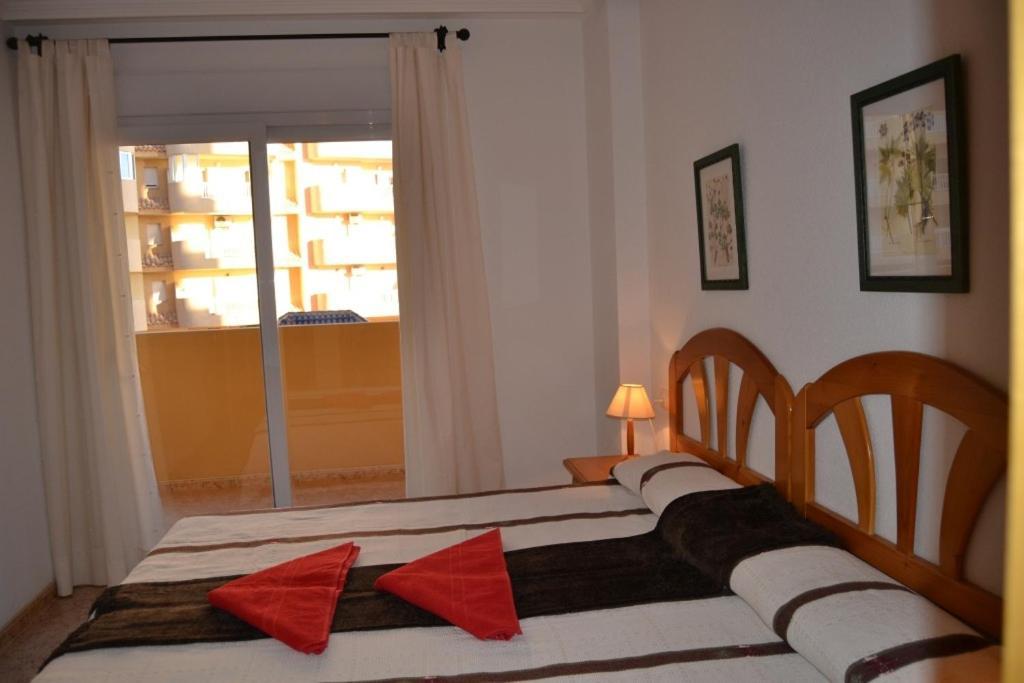 Apartamentos Turisticos Puerto Tomas Maestre La Manga del Mar Menor Oda fotoğraf