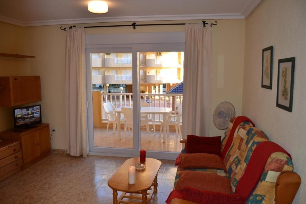 Apartamentos Turisticos Puerto Tomas Maestre La Manga del Mar Menor Oda fotoğraf