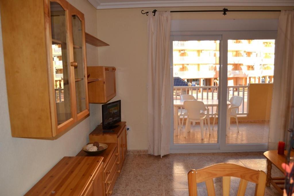 Apartamentos Turisticos Puerto Tomas Maestre La Manga del Mar Menor Oda fotoğraf