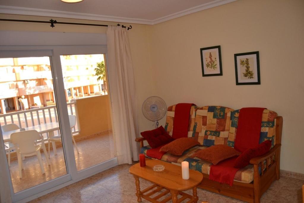 Apartamentos Turisticos Puerto Tomas Maestre La Manga del Mar Menor Oda fotoğraf
